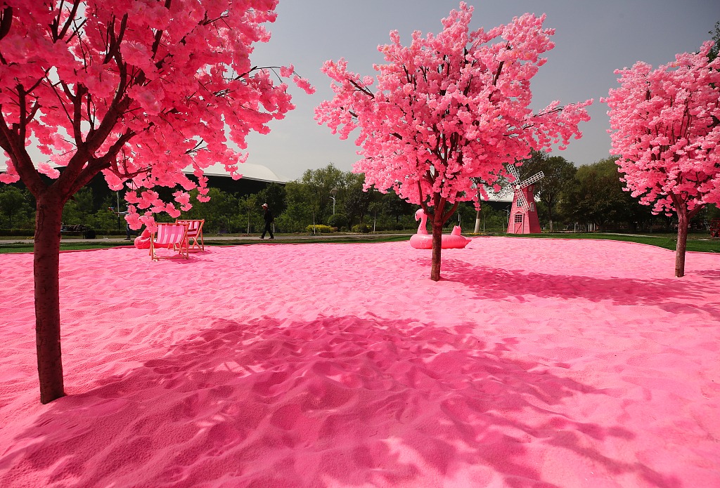 Vibrant sparkling Pink colored sand! 